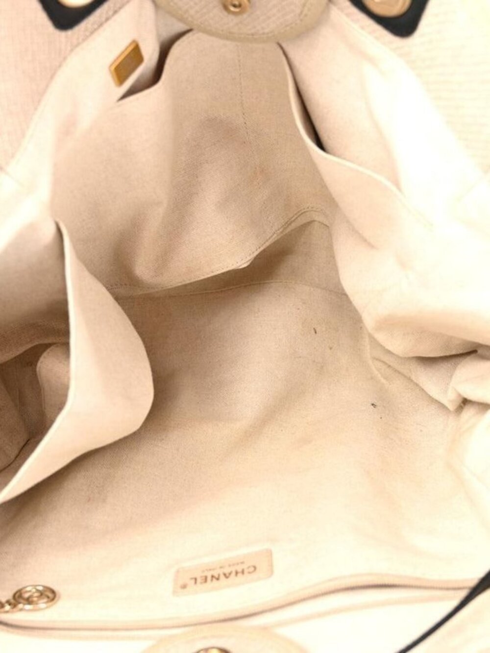 CHANEL NORTH SOUTH DEAUVILLE CANVAS TOTE MEDIUM - Picture 4 of 8
